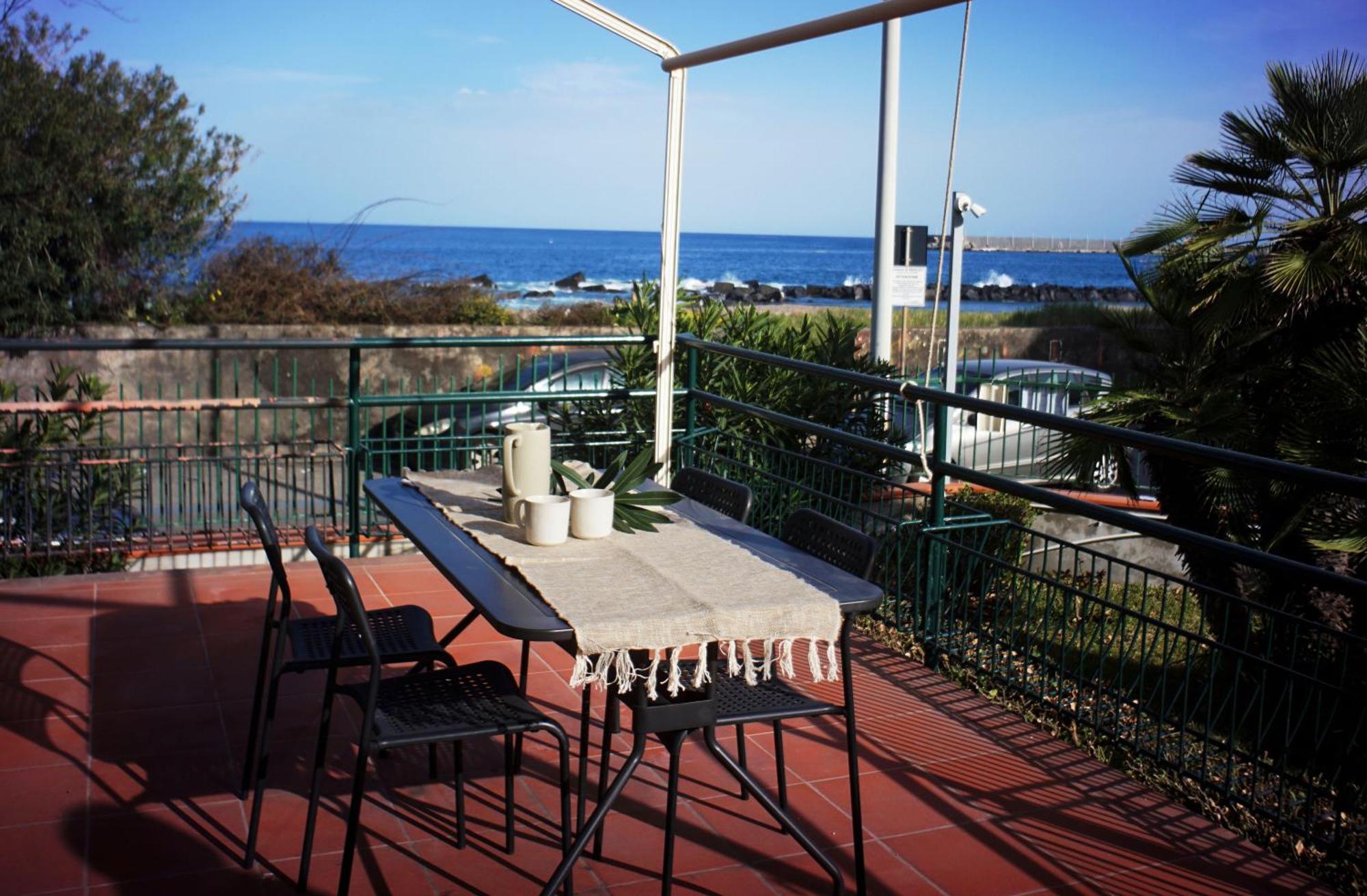 Apartamento Al Giardino Sant'Anna Mascali Exterior foto