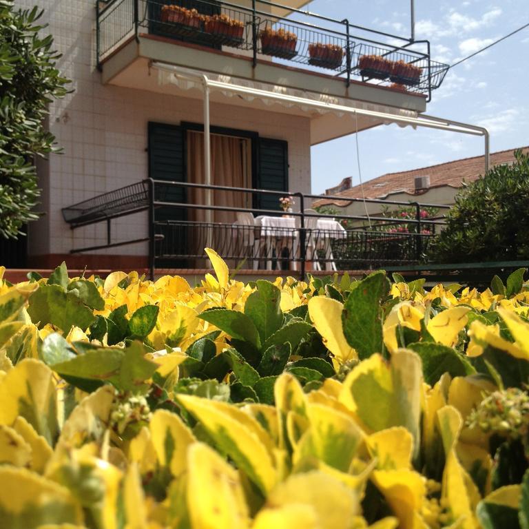 Apartamento Al Giardino Sant'Anna Mascali Exterior foto