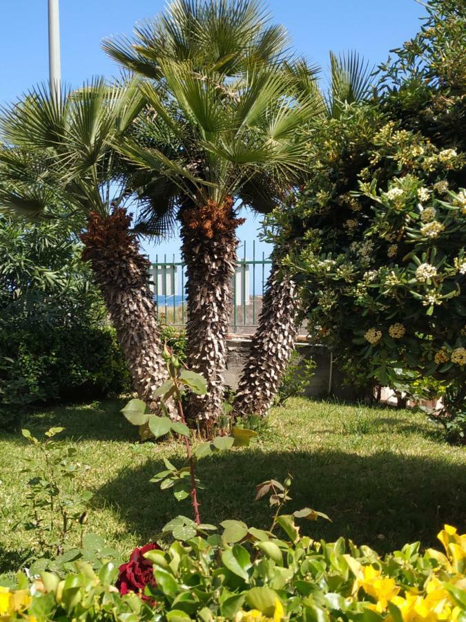Apartamento Al Giardino Sant'Anna Mascali Exterior foto
